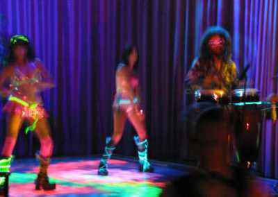 Palms Dance Floor Girl